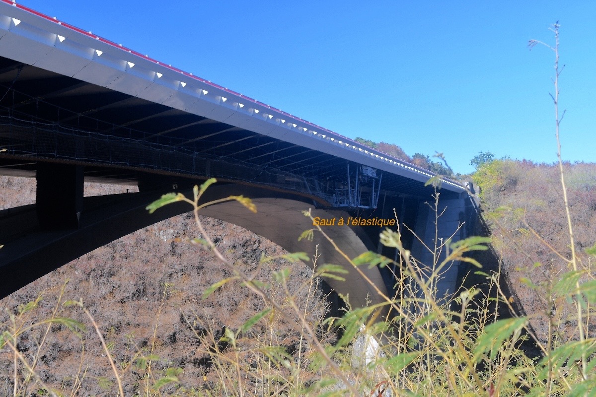 Pont de la Ravine Fontaine 2830.jpeg