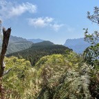 5. Premier aperçu du paysage vers les sommets de l'île.jpeg